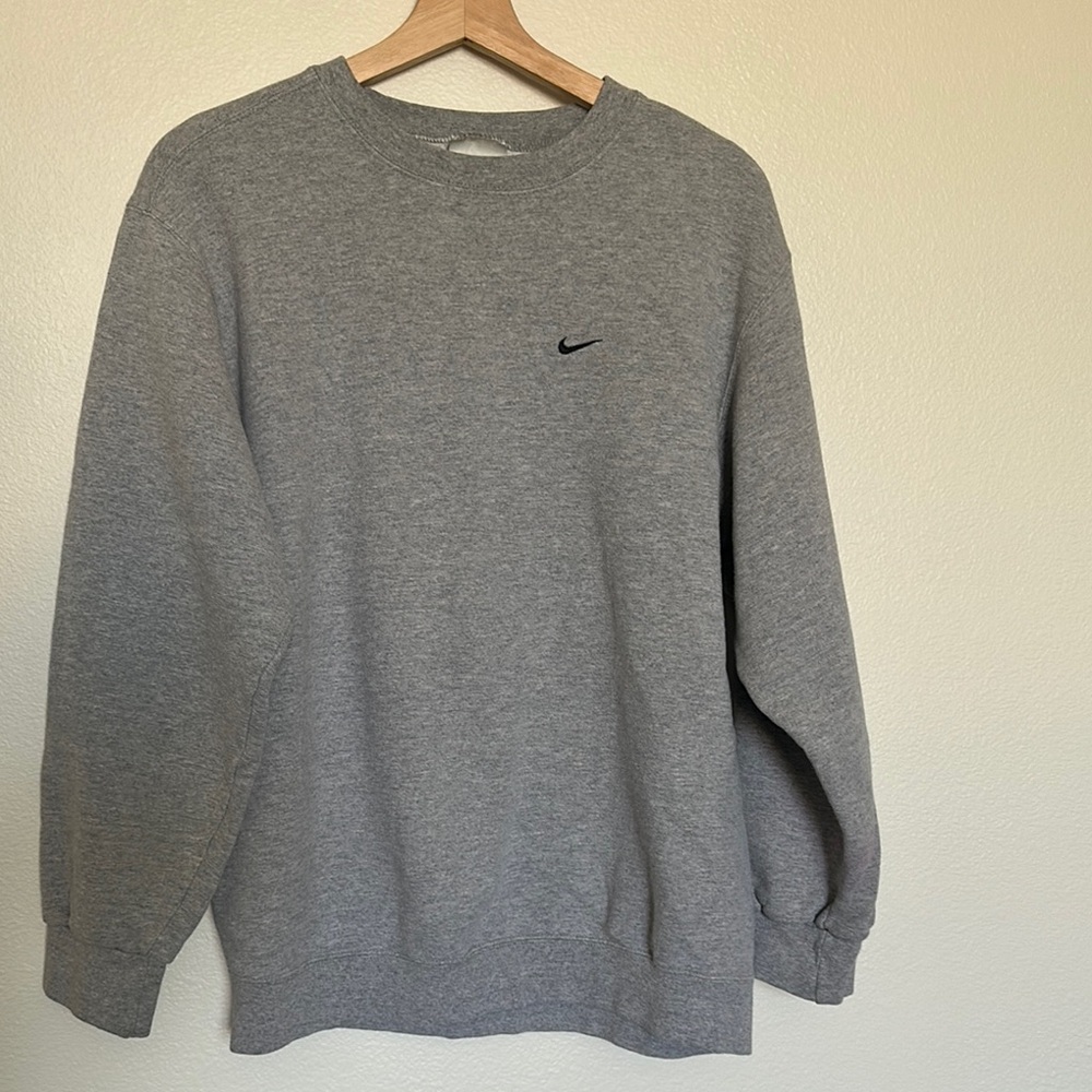 Nike Men's Heather Gray Crewneck Sweater